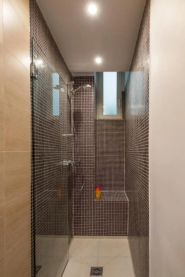 Apartment 2 Bedroom Near Tour Eiffel & Trocadero *